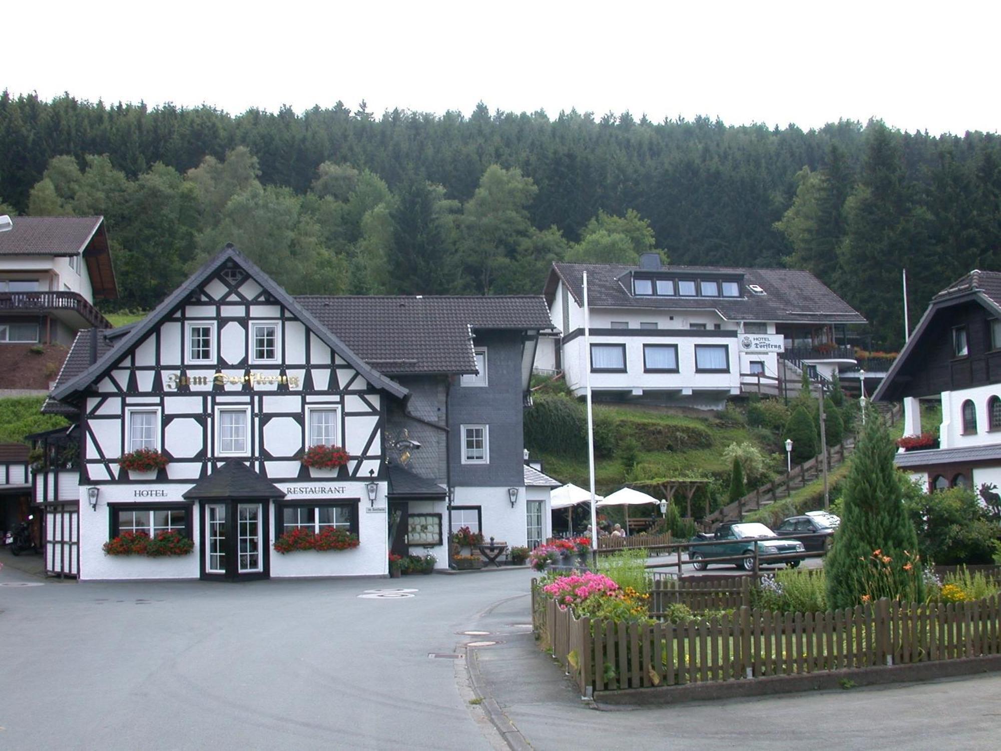 Hotel-Restaurant Zum Dorfkrug Winterberg Exteriör bild
